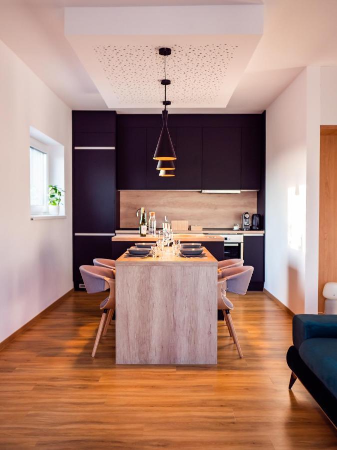 Apartman Eden Roznov pod Radhostem Exterior photo