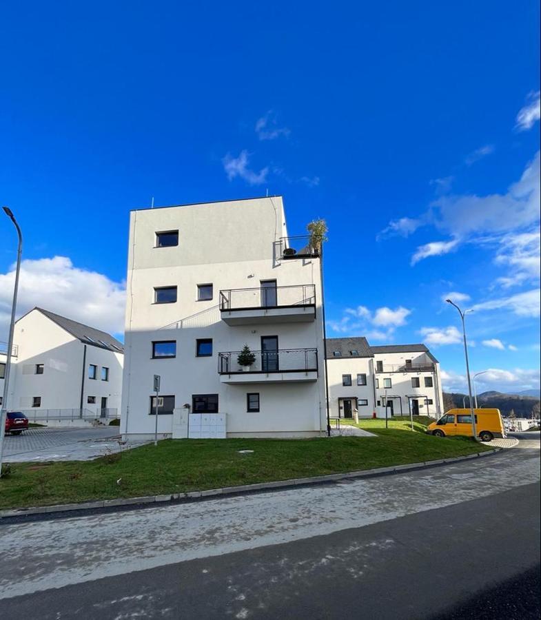 Apartman Eden Roznov pod Radhostem Exterior photo